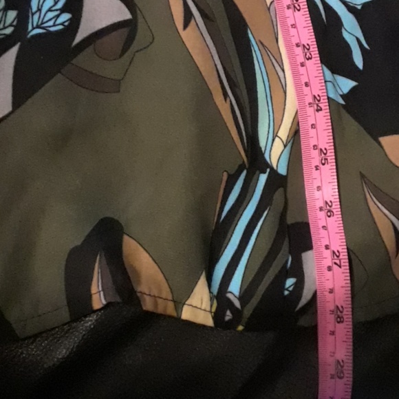 Pretty Floral Print Skirt, size L - Picture 6 of 6